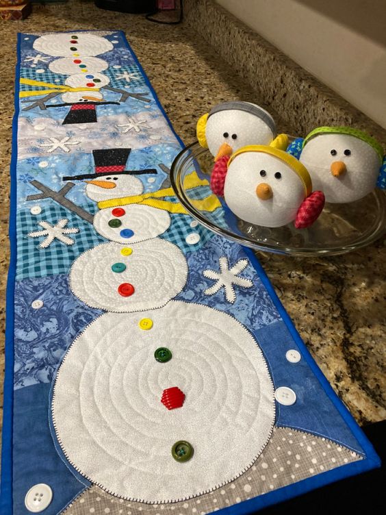 Snowman CLA08122325 Quilted Table Runner