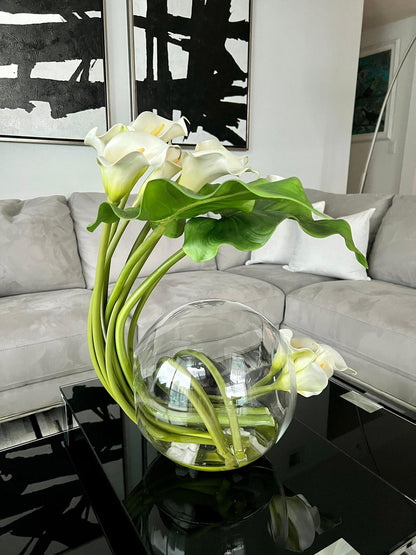 Crosswinds vase with calla lilies(Out of Stock)