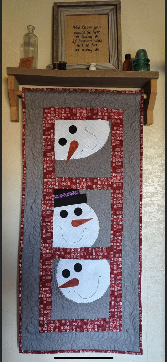 Snowman CLA150324094 Quilted Table Runner