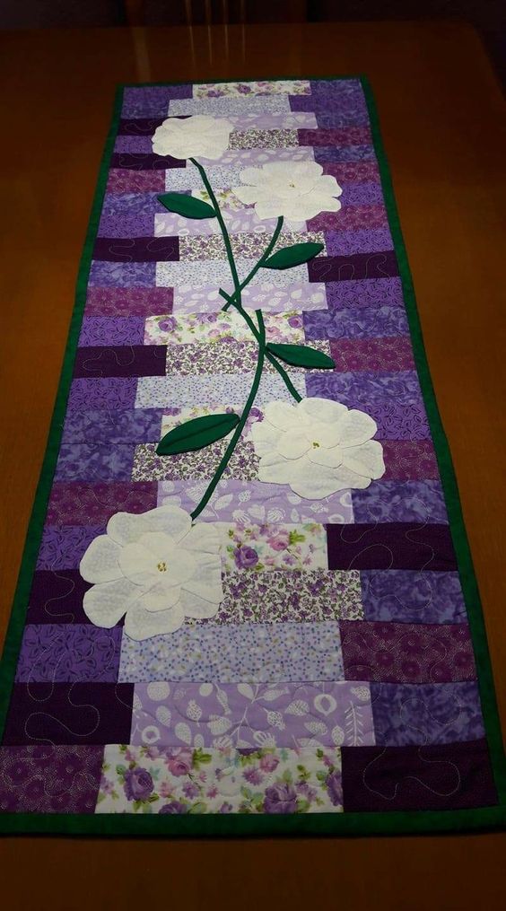 Flower CLA140324144 Quilted Table Runner