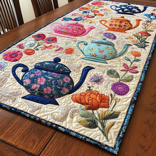 Teapot TAI041024296 Quilted Table Runner