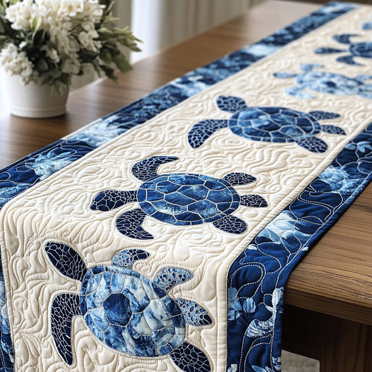 Sea Turtle TAI141124276 Quilted Table Runner