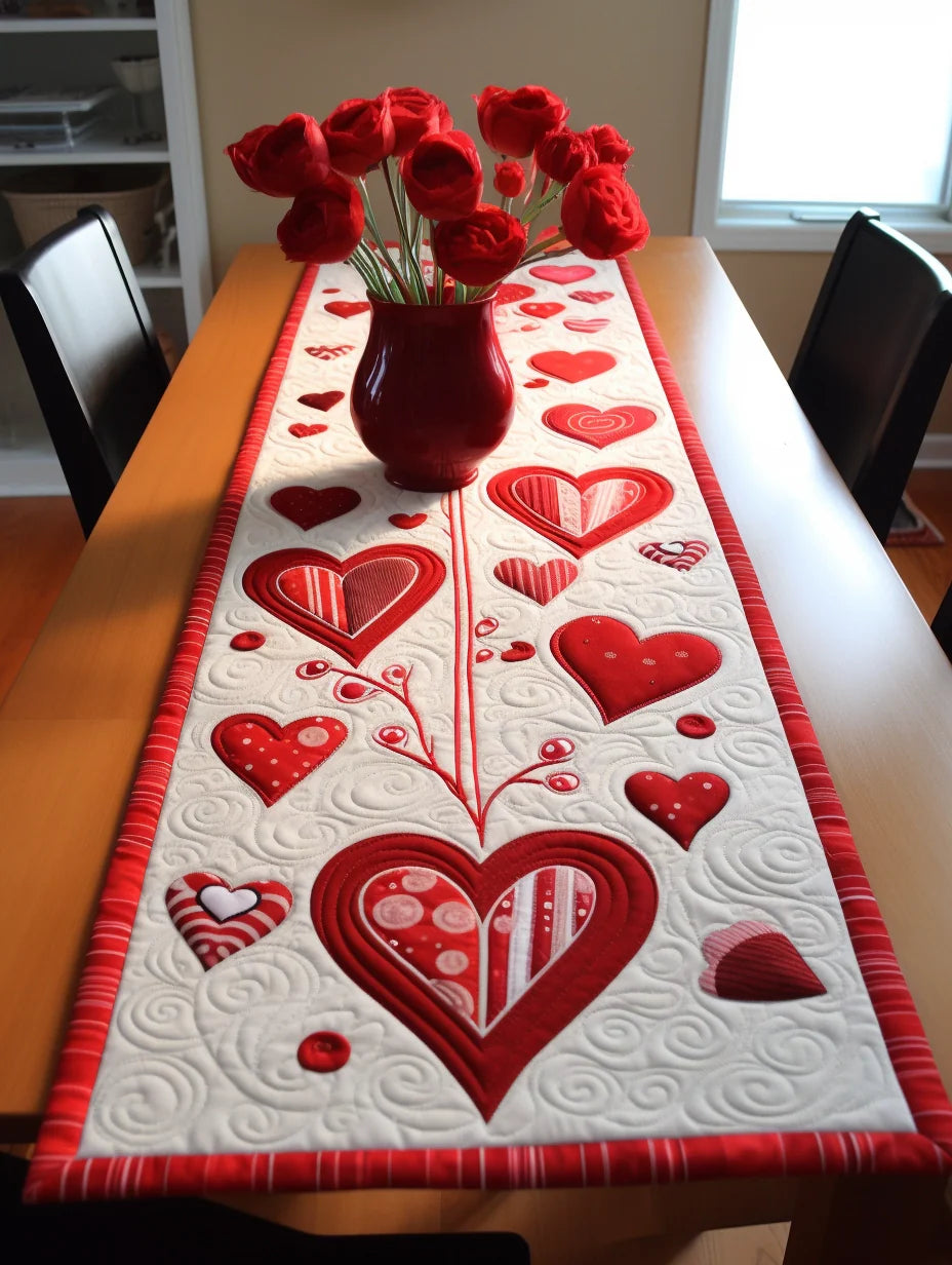 Heart TAI260224416 Quilted Table Runner