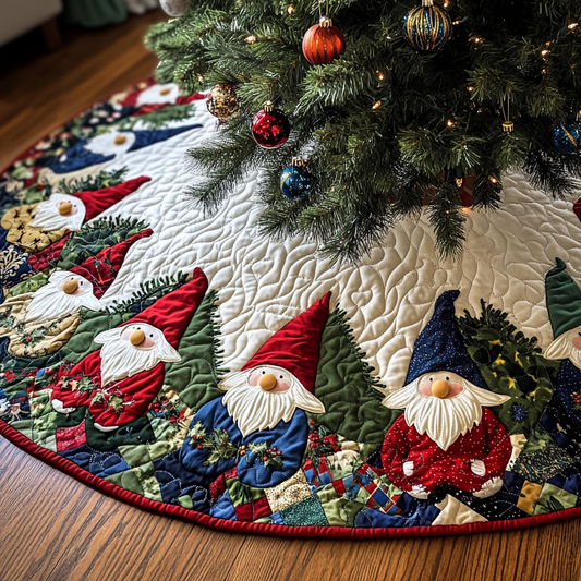 Christmas Gnome TAI021024082 Quilted Tree Skirt