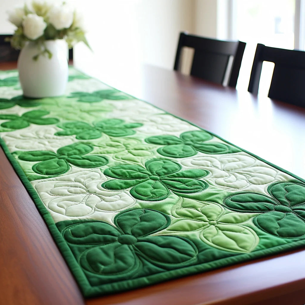 Irish Shamrock TAI040124399 Quilted Table Runner