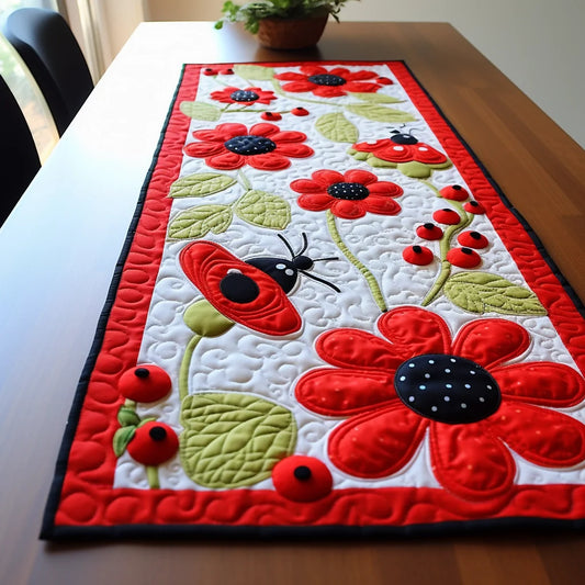 Lady Bug TAI060123136 Quilted Table Runner