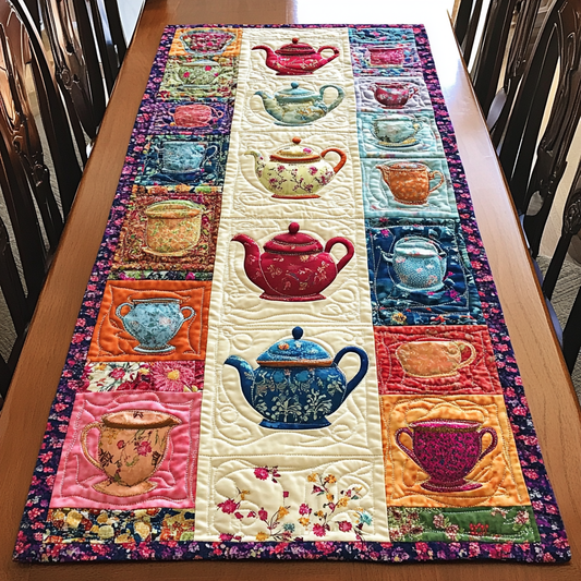 Teapot TAI041024251 Quilted Table Runner