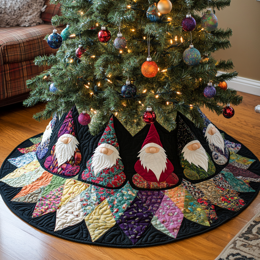 Christmas Gnome TAI021024144 Quilted Tree Skirt