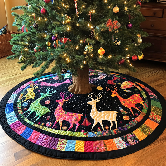 Christmas Reindeer TAI021024124 Quilted Tree Skirt