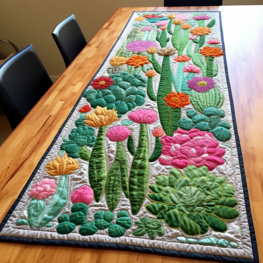 Cactus TAI201223070 Quilted Table Runner