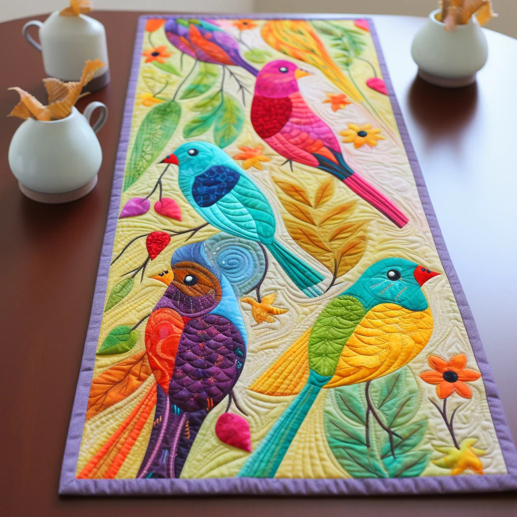 Bird TAI261223110 Quilted Table Runner