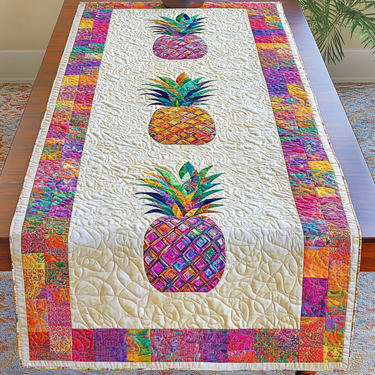 Pineapple DAI171224102 Quilted Table Runner