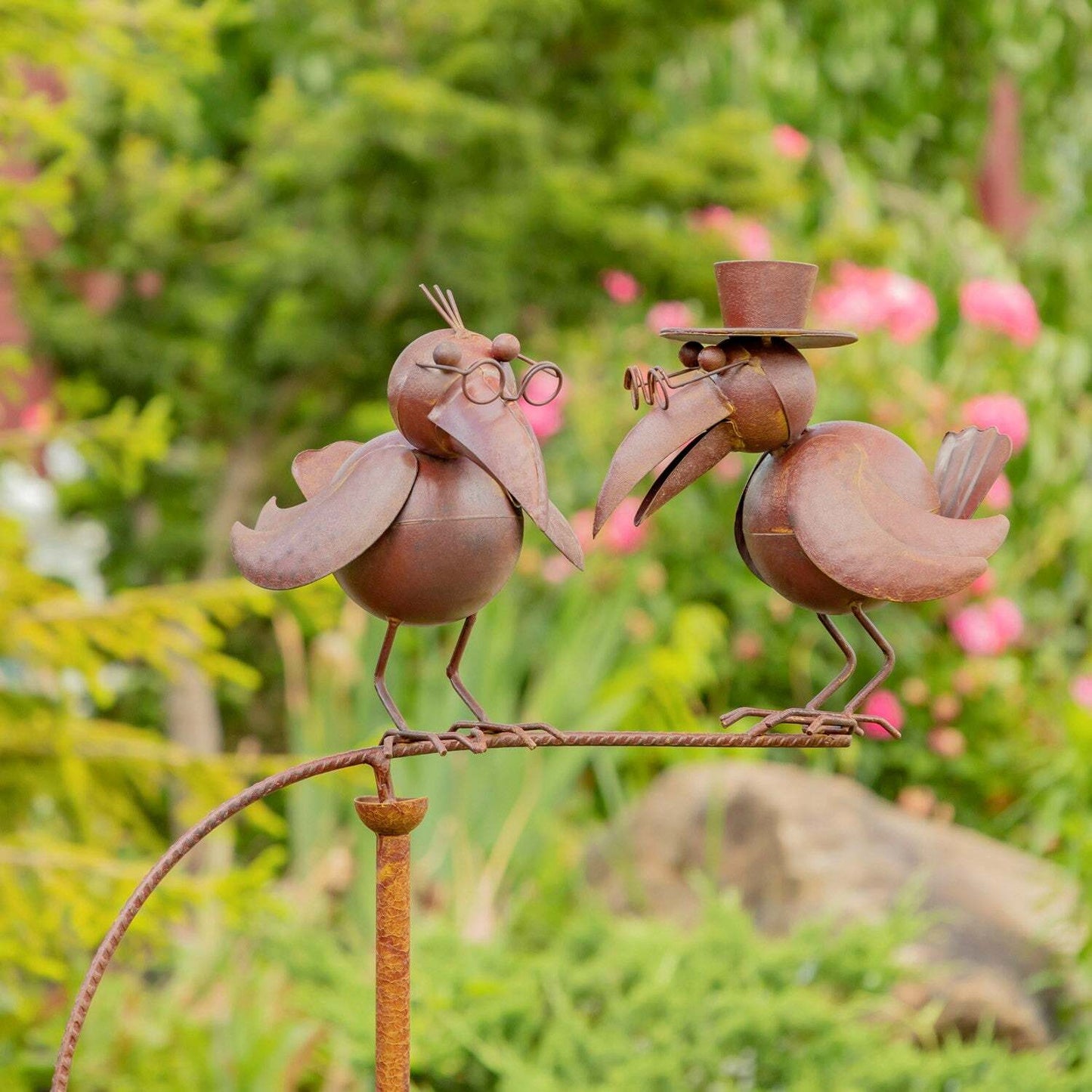 dandy-specks-two-ravens-with-glasses-balance-garden-stake