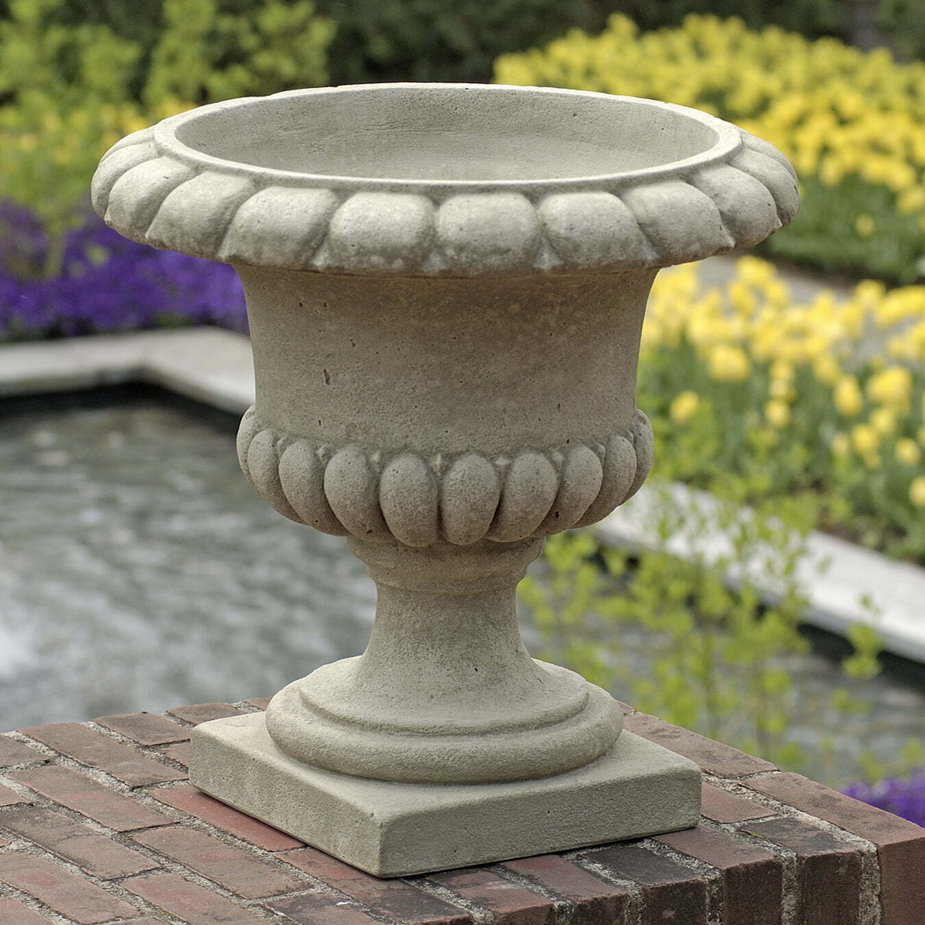 Main Fountain Garden Urn Planter