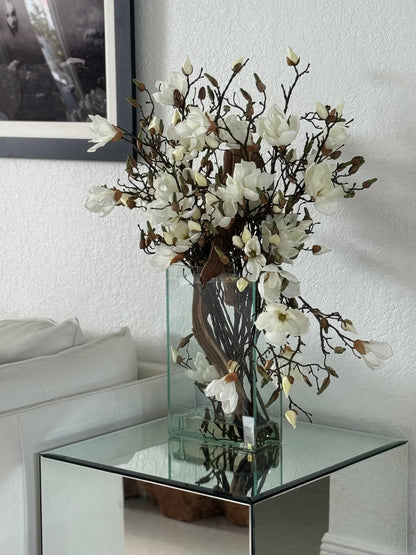 White Magnolias in 16″ Tall Casa Moderna