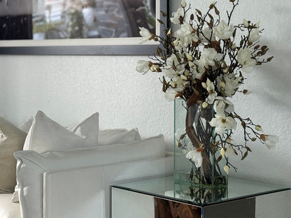 White Magnolias in 16″ Tall Casa Moderna