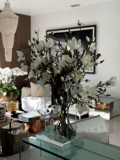 White Magnolias in 16″ Tall Casa Moderna