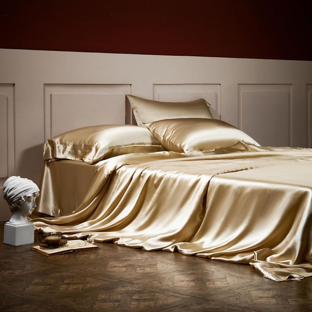 Deluxe Silk Bedding Set