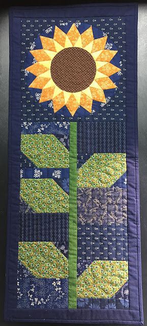 Sunflower CLA130324122 Quilted Table Runner