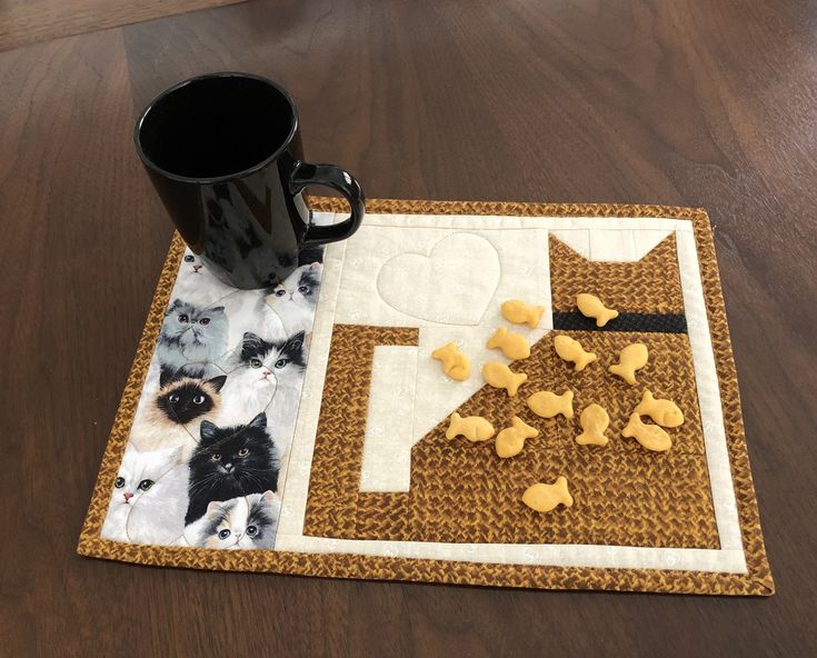 Cat CLDY040724175 Quilted Placemats