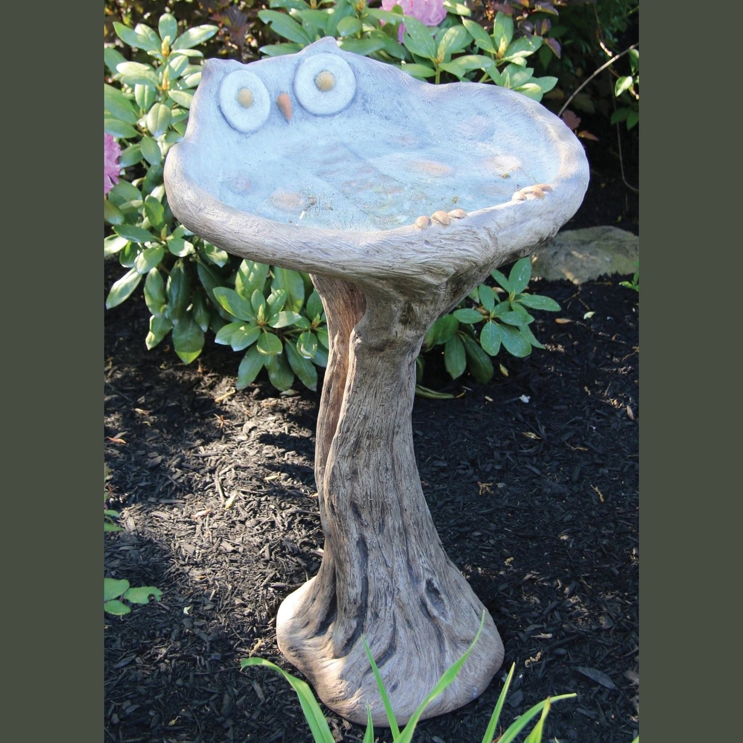 Owl 1-Piece Concrete Bird Bath