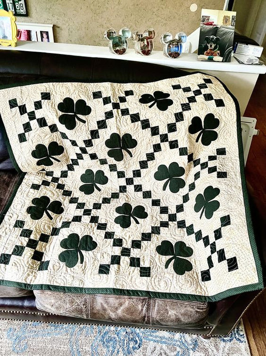 Shamrock St Patrick's Day CLA28122360 Quilt Blanket