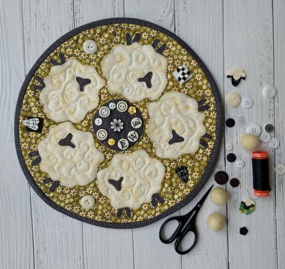 Sheep CLA29122338 Quilted Round Mat