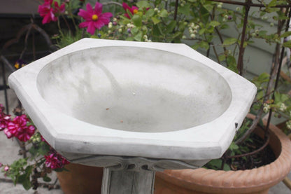 Stunning Freestanding Stone Art Noveau Garden Bird Bath