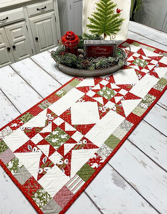 Christmas Star CLA271223024 Quilted Table Runner