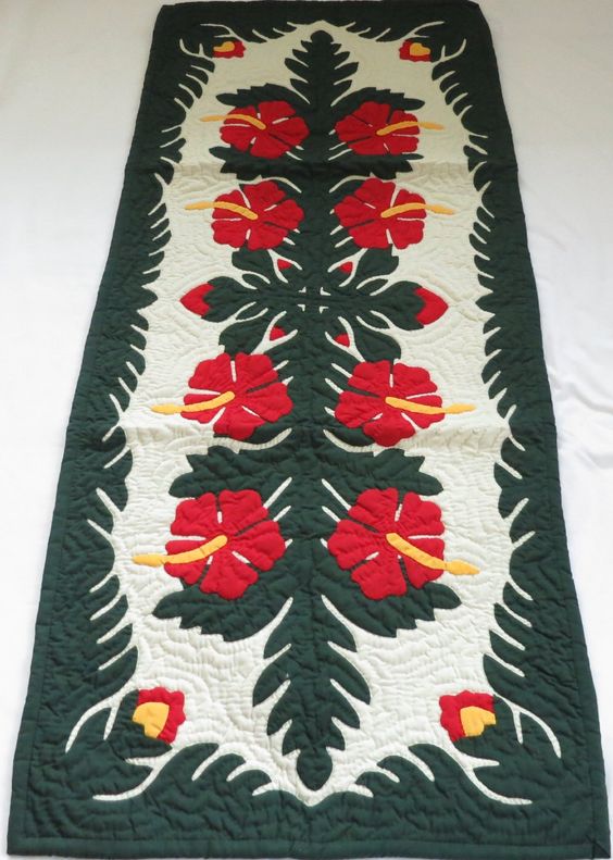 Hawaiian Hibiscus CLDY180624048 Quilted Table Runner