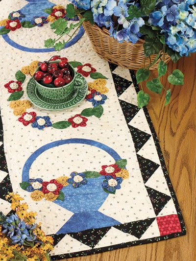 Flower Basket CLA04122310 Quilted Table Runner