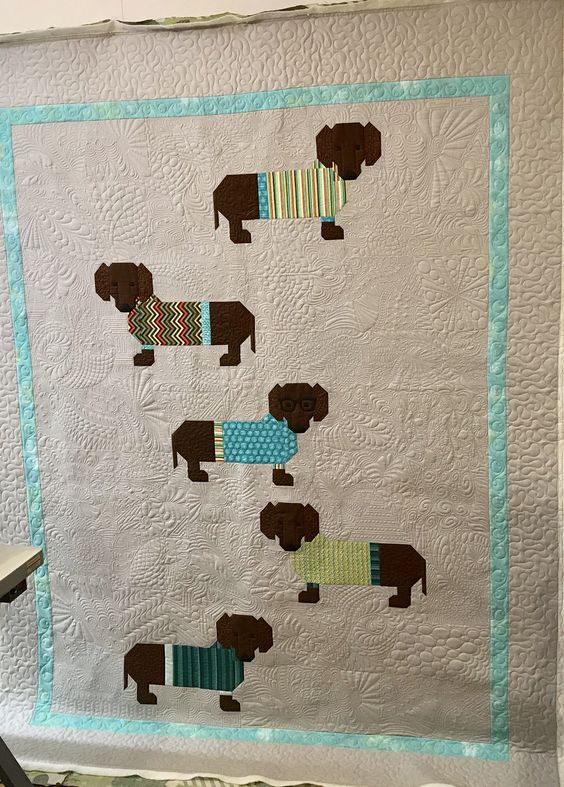 Dachshund CLA15112305 Quilt Blanket