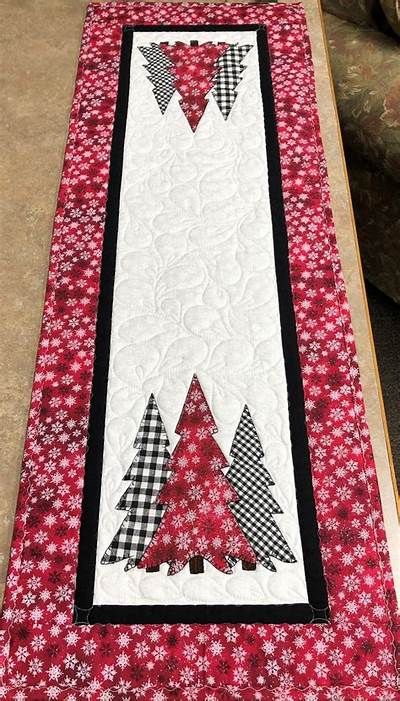 Christmas Tree CLA201223109 Quilted Table Runner