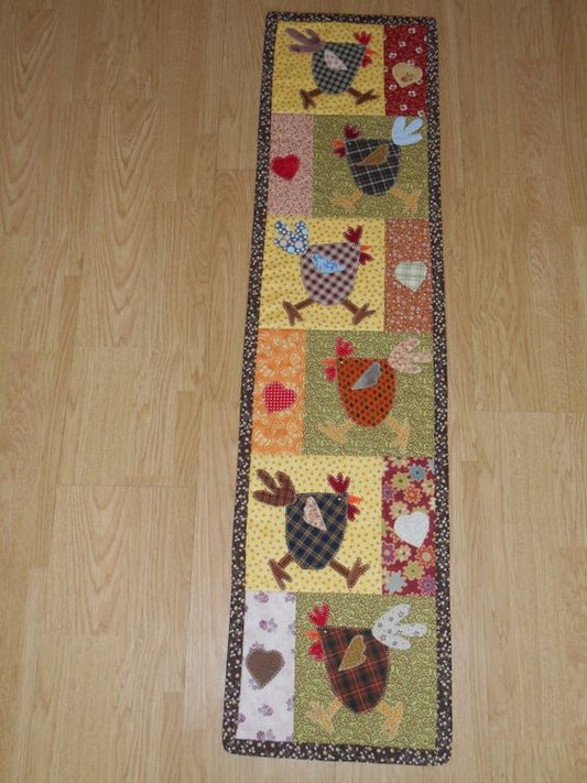 Chicken CLA060123054 Quilted Table Runner