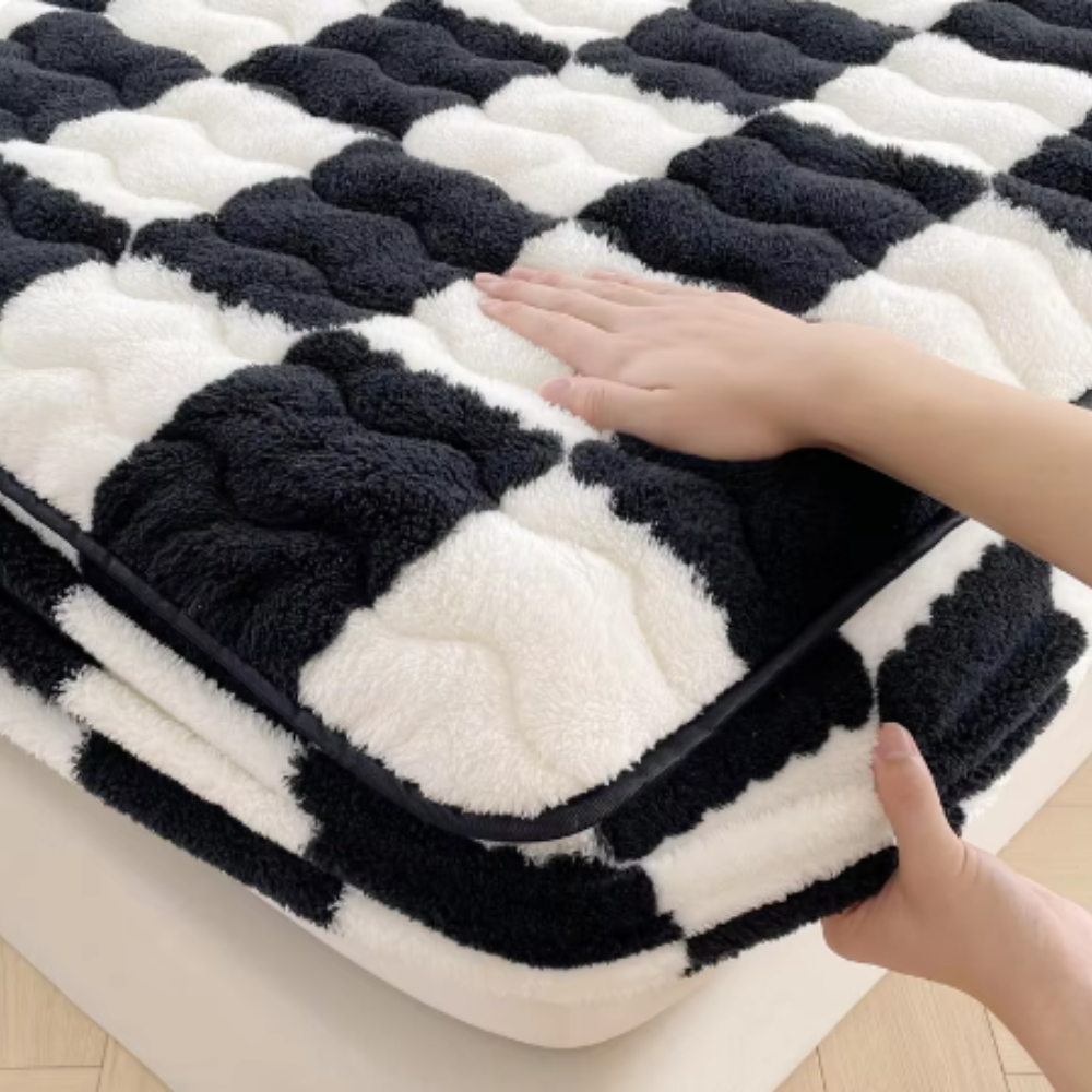 Velvet Checkered Bedsheet