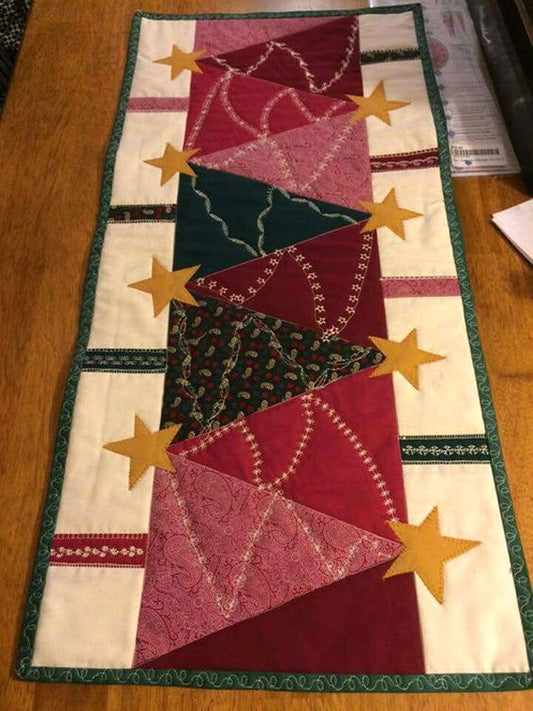 Christmas Tree CLA08122317 Quilted Table Runner