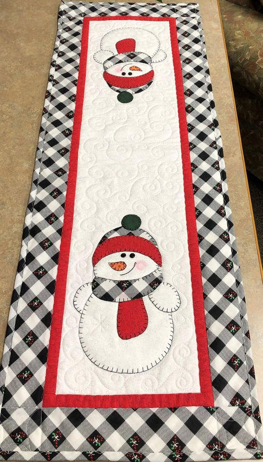 Snowman CLA201223111 Quilted Table Runner