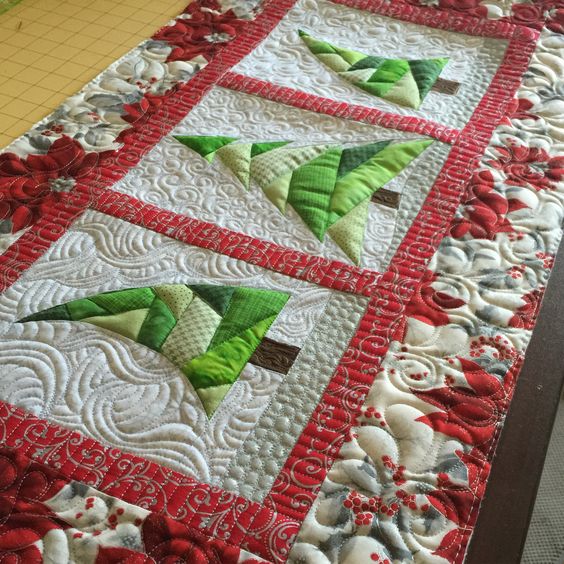 Christmas Tree CLA130324088 Quilted Table Runner