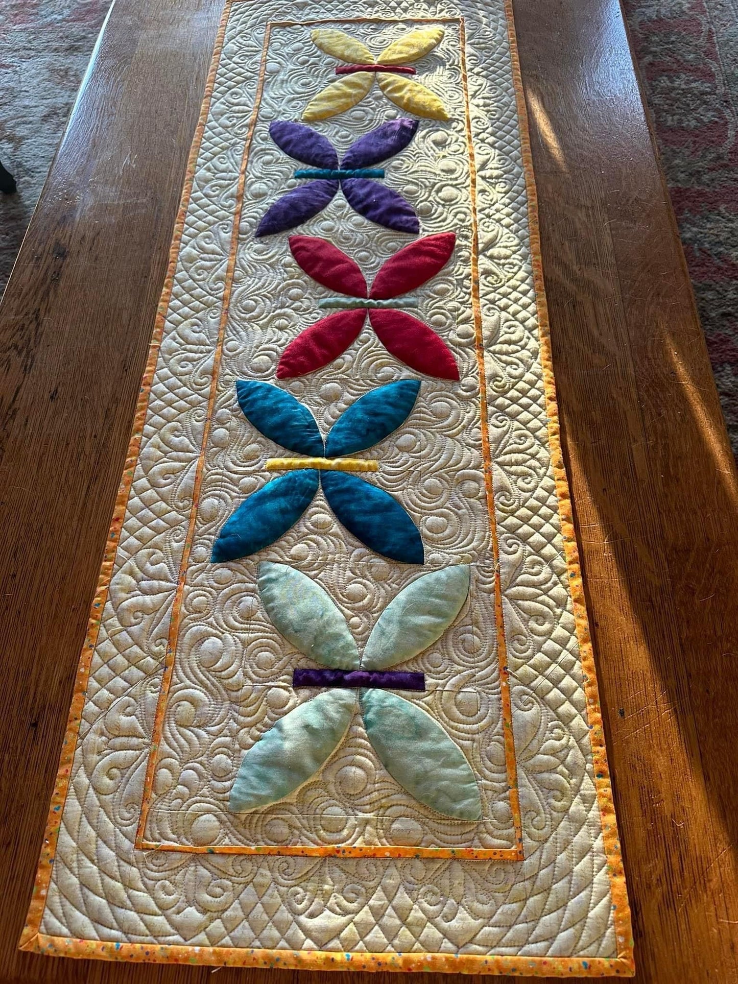 Butterfly CLA150324187 Quilted Table Runner