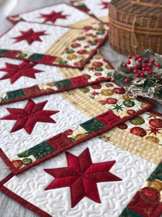 Christmas Star CLA130324023 Quilted Placemats