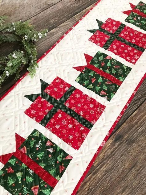 Christmas Gift CLA23112312 Quilted Table Runner