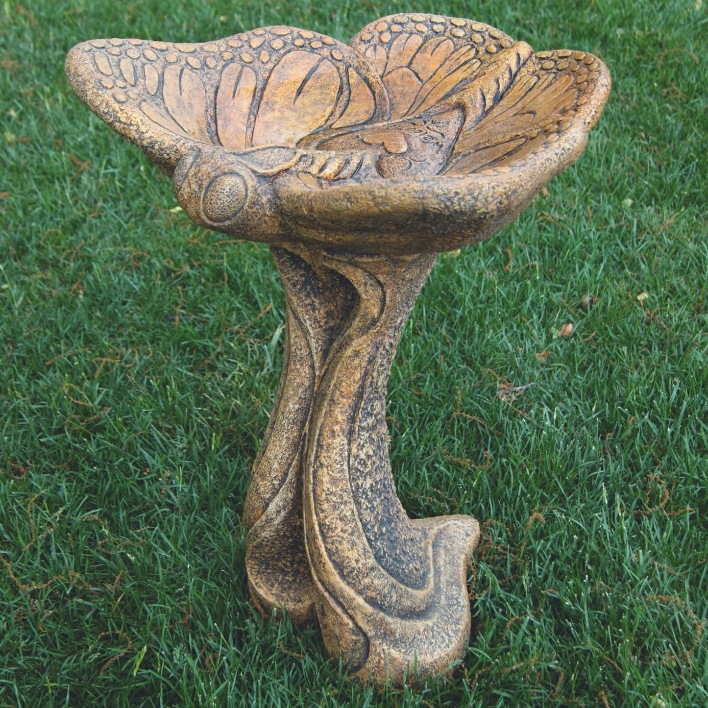 Butterfly 1-Piece Concrete Bird Bath