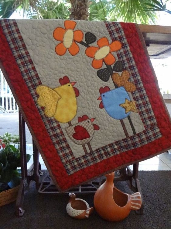 Chicken CLA25122312 Quilted Table Runner