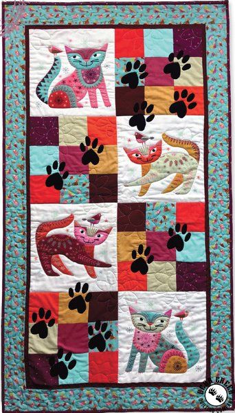 Cat CLA040124390 Quilted Table Runner