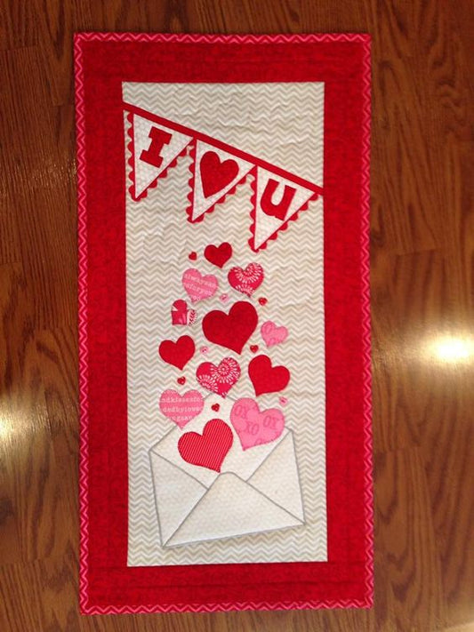 Valentine Day CLA130324162 Quilted Table Runner