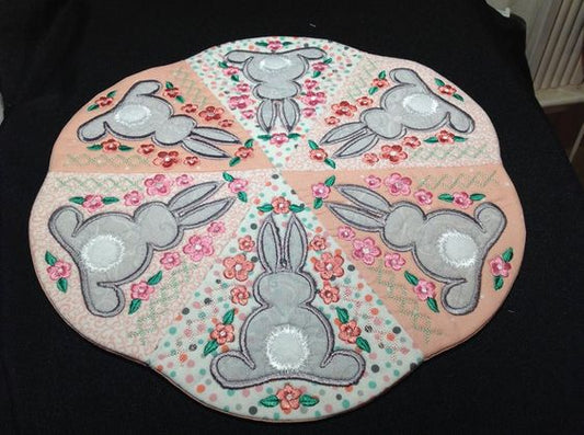 Rabbit CLA29122329 Quilted Round Mat