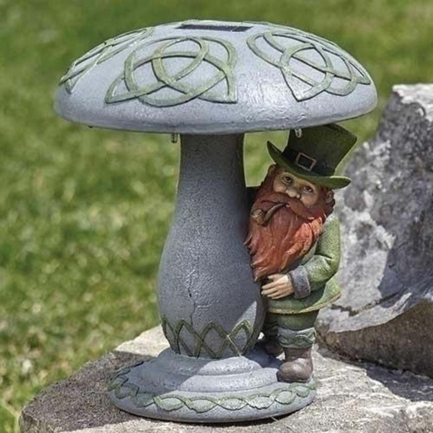 Good Luck Irish Leprechaun Solar Mushroom Garden Statue