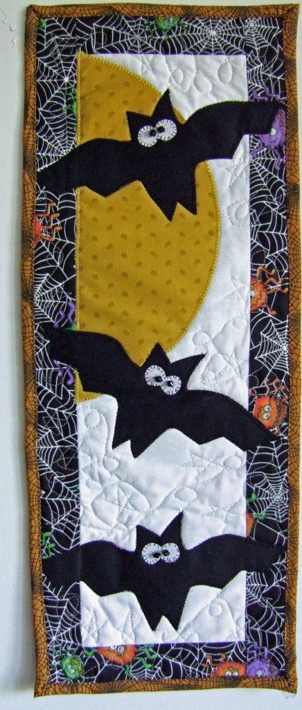 Halloween Bat CLA130324085 Quilted Table Runner