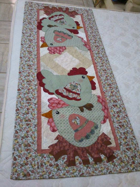 Chicken CLA060123055 Quilted Table Runner