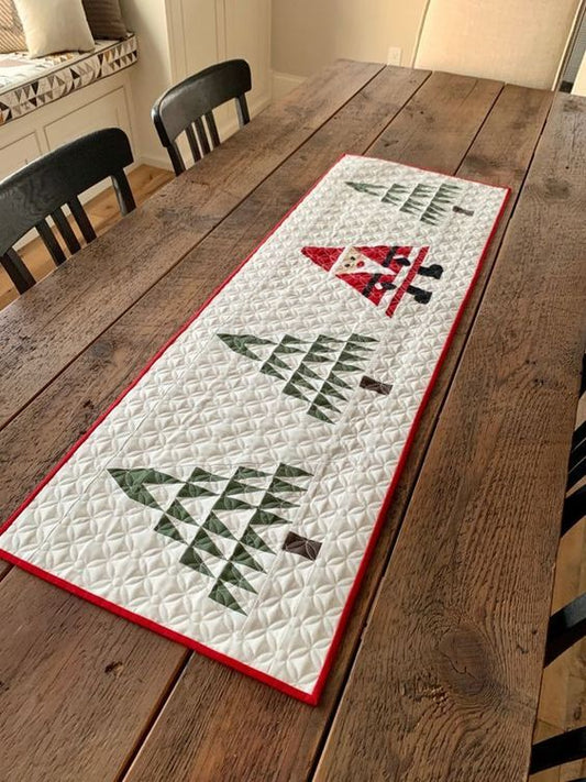 Christmas Santa CLA140324042 Quilted Table Runner